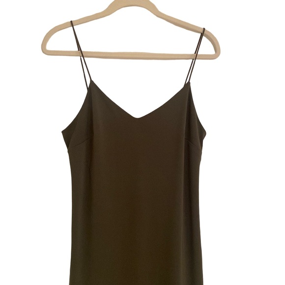 Express Dress - Picture 4 of 8